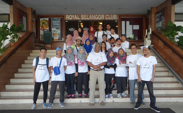 Corporate walk treasure hunt activity in Malaysia